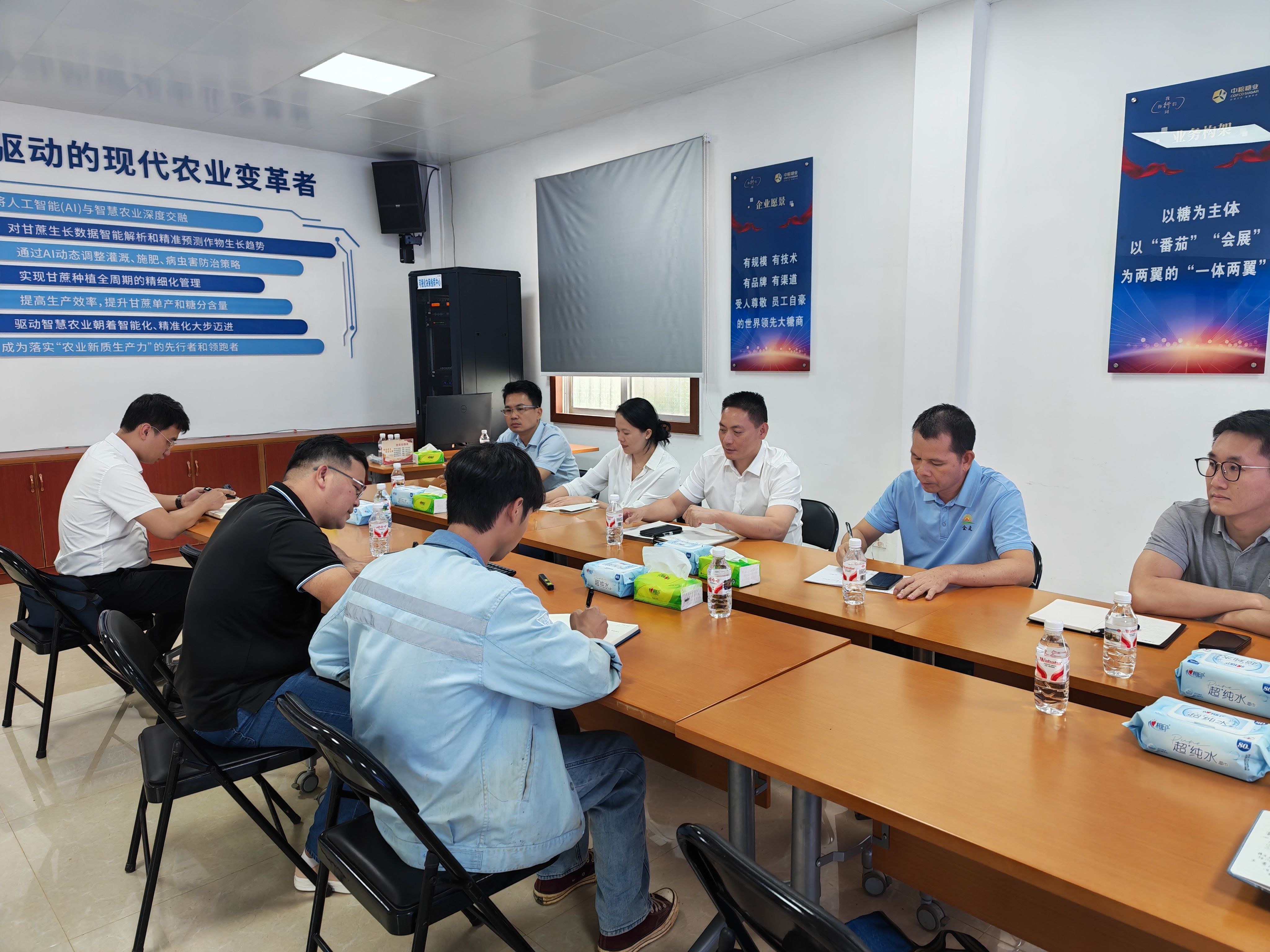 何少波率隊開展對標調研